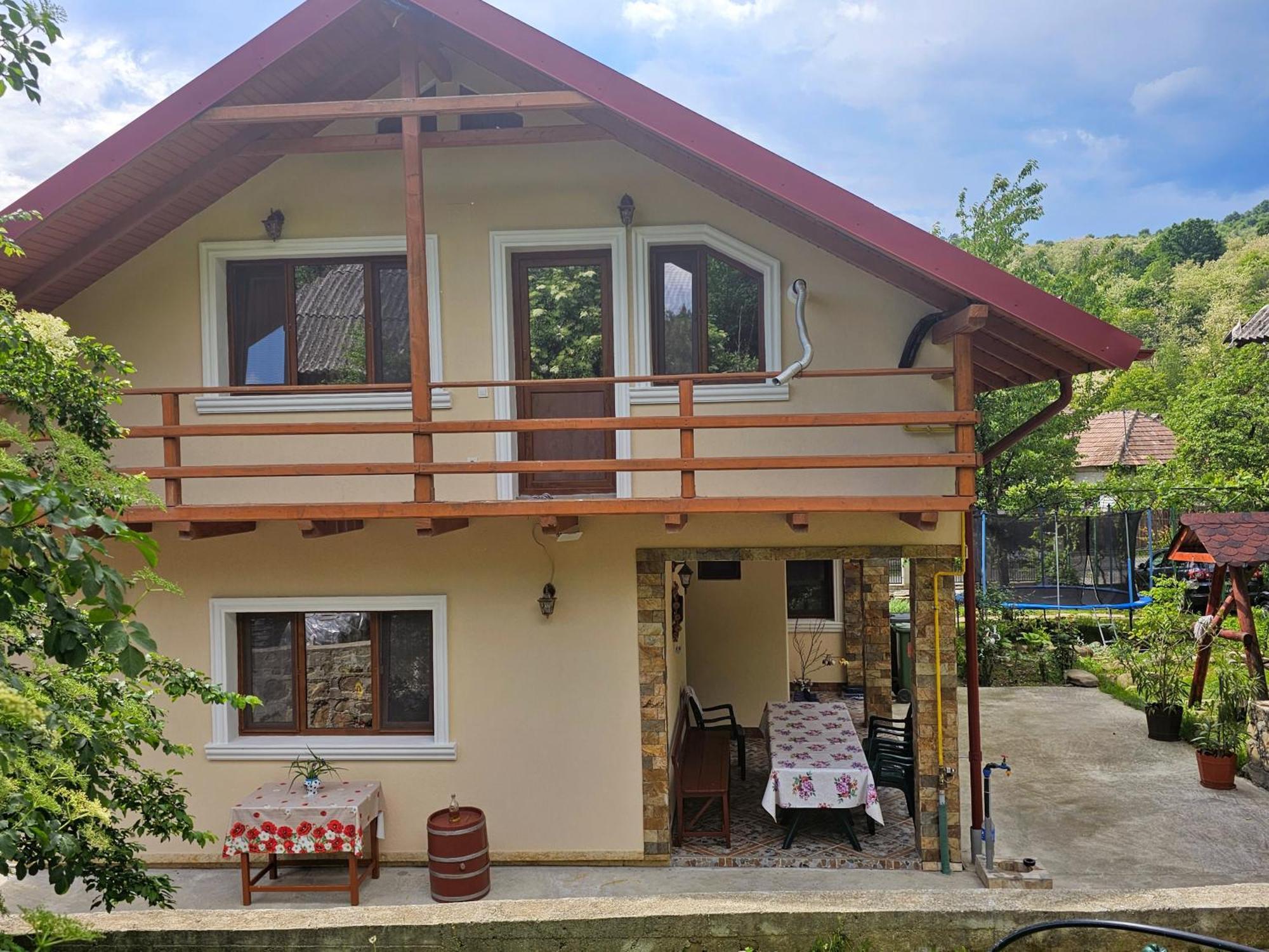 Casa Hera Calimanesti Exterior photo